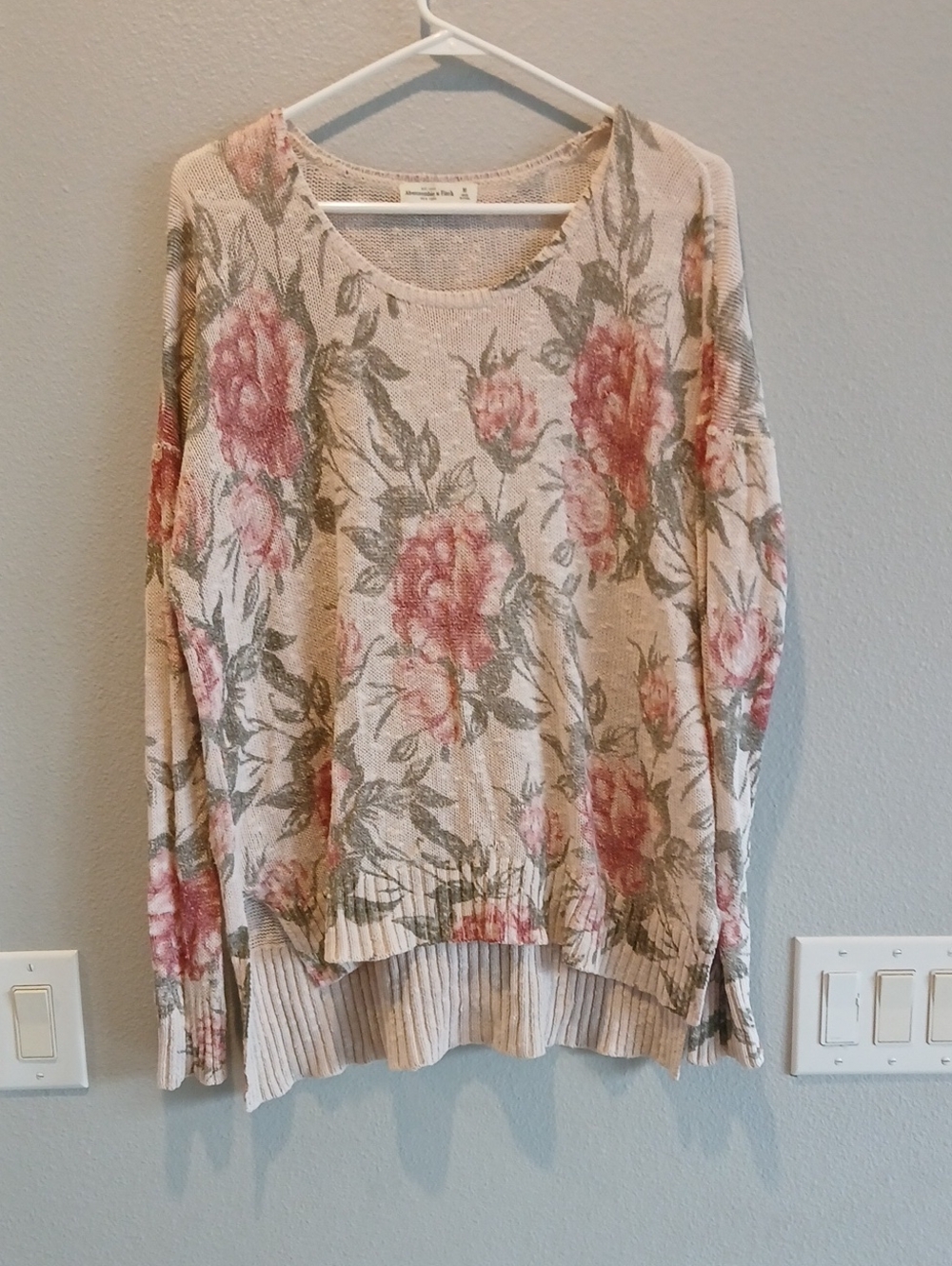 Abercrombie & Fitch Mesium Pink and Cream Floral Scoop Neck Knit Sweater